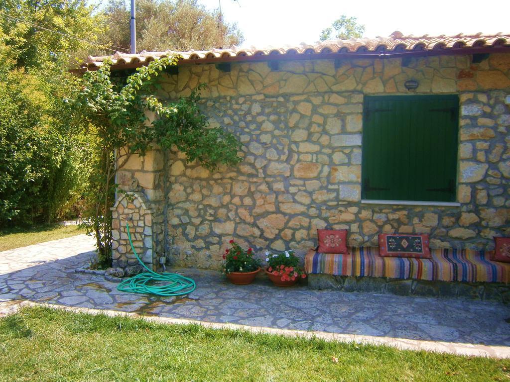 Villa Frias Asprogerakata Стая снимка