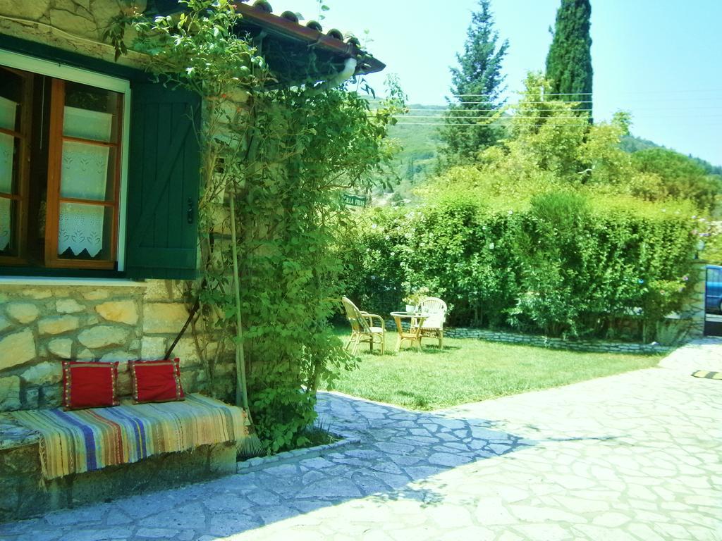 Villa Frias Asprogerakata Стая снимка
