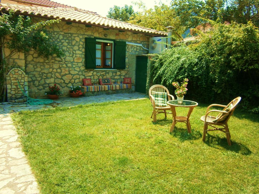 Villa Frias Asprogerakata Стая снимка