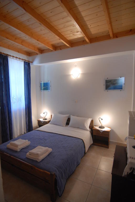 Villa Frias Asprogerakata Стая снимка