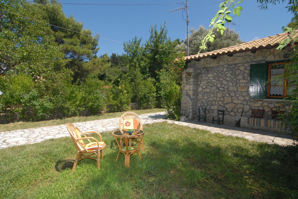 Villa Frias Asprogerakata Стая снимка